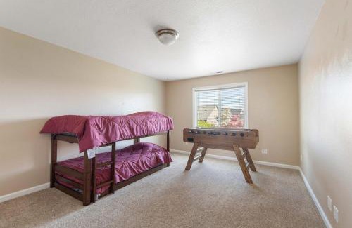 Tri-Cities House | The Broadmoor House