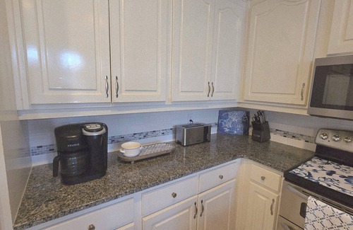 Gunter Afs House | The Brook at Eastchase/5-bdrm 3.5 bths