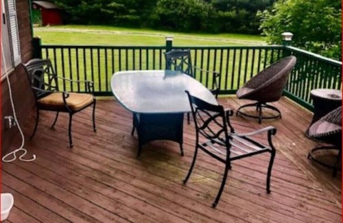 Fleischmanns House | The Bruno House: Magnificent Catskill Getaway!