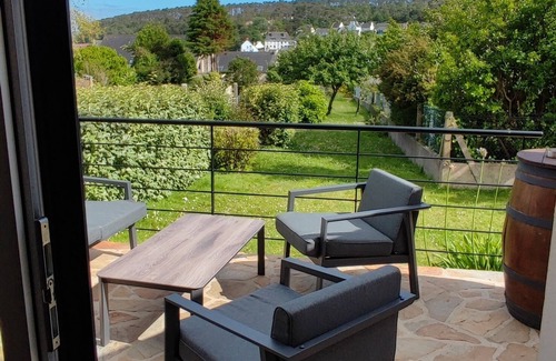 Morgat House | The Bruyères, Morgat. House for 9 people, 6 adults, 3 children and a baby.