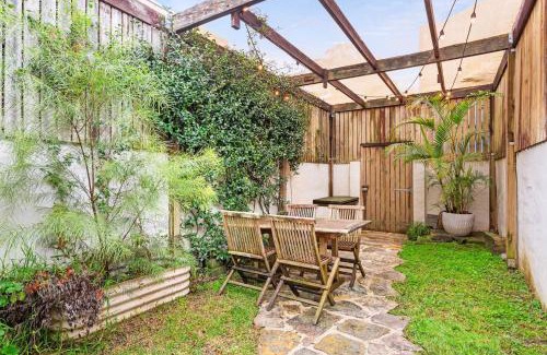 Alexandria House | 'The Buckland Terrace' Timeless Inner-City Treasure