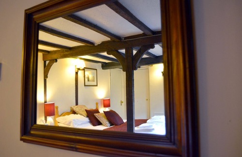 Chelmarsh Hotel | The Bull's Head Inn at Chelmarsh