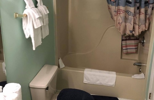 Little River Condo | “The Bungalow” Beach/Golf/Rest & Relaxation