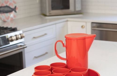 Kennebunk House | The Bunk House KBK in Kennebunk,Maine. n1.2 MILE to BEACH! Sleeps 9 people.nnn