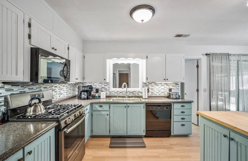 Beaufort House | "The Bunk House"