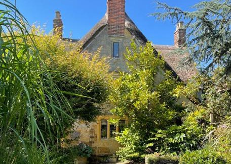 Bridport House | The Burrow