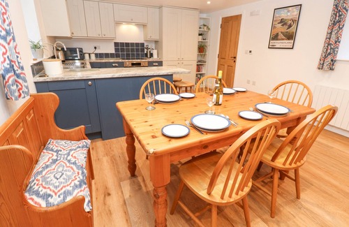 Eastgate Cottage | THE BYRE, family friendly, with a garden in Allendale