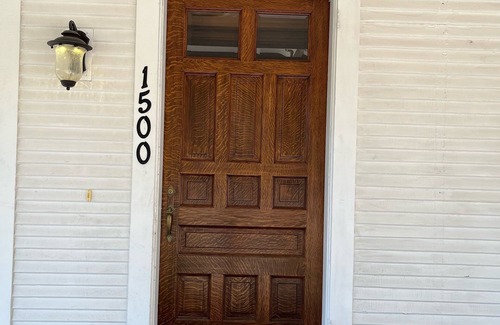 Eau Claire Apartment | The Byron A. Historic Eau Claire Home