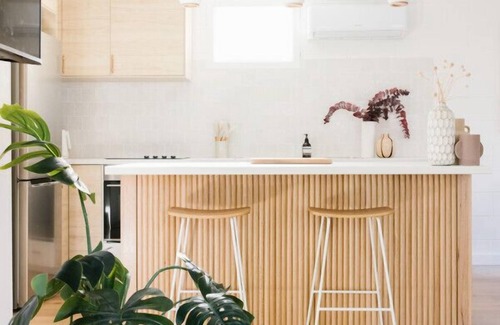 Kingston Park Apartment | The Byron - Luxury Seaside Stay I Wifi I Nespresso