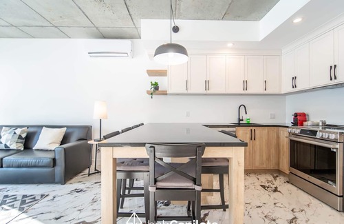 Saint-Roch Apartment | The Caïman Complex, 707 + Parking