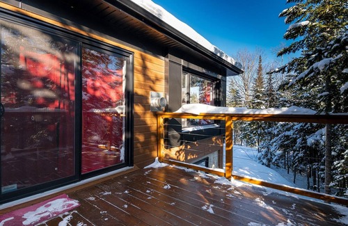 Petite-Riviere-Saint-Francois Ski Chalet | The Chic Chac