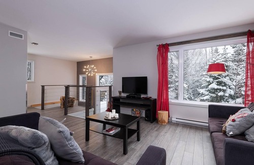 Petite-Riviere-Saint-Francois Ski Chalet | The Chic Chac