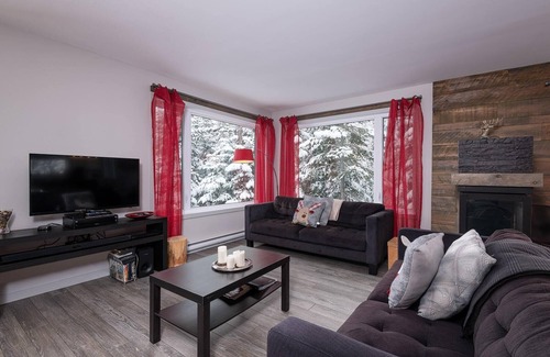Petite-Riviere-Saint-Francois Ski Chalet | The Chic Chac
