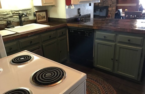 Lewisburg Cabin | The Cabin at Flat Rock Farms - rustic charm on a beautiful former horse farm