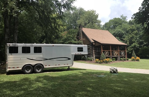 Lewisburg Cabin | The Cabin at Flat Rock Farms - rustic charm on a beautiful former horse farm