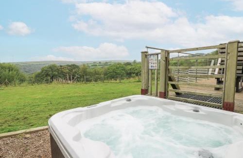 Mawr House | The Cabin