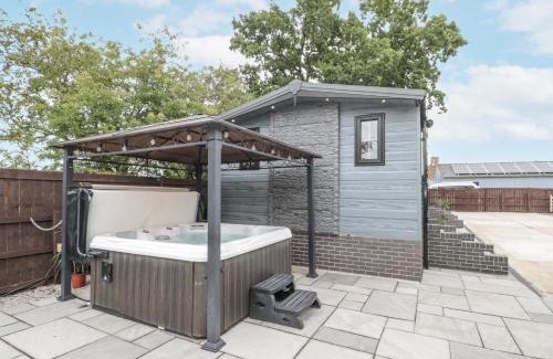 Malton House | The Cabin