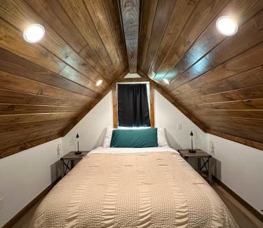 Hot Springs House | The Cabins at Northwoods Trails - The Trailblazer