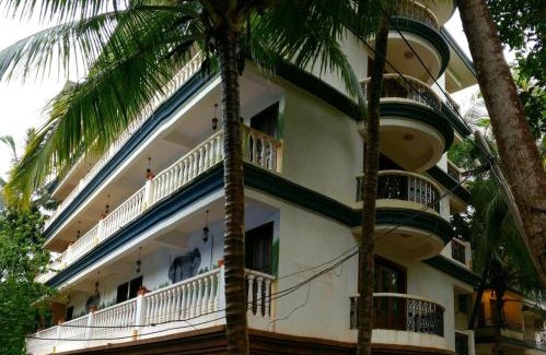 Saunta Vaddo Resort | The Camelot Beach Resort - Baga