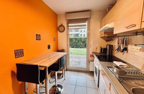 Lyon City Centre Apartment | The Camille avec Jardin at Jean-Macé
