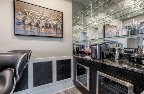 Mid America Condo | The Captain's Penthouse
