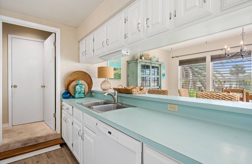 Key Allegro House | The Captains Quarters ~ Beautiful 4/4 Canal Front Home in Key Allegro!