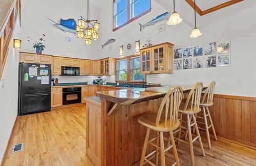 Brigands' Bay House | The Carolina Moon | Canalfront | Frisco | Sleeps 8