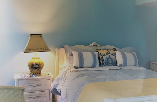 Ocean Grove Bed & Breakfast | The Carriage House B&B
