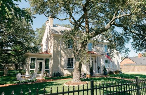Southport Bed & Breakfast | The Carriage House Inn Bed and Breakfast