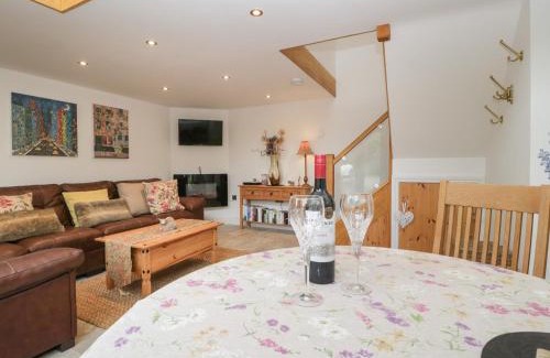 Yarpole House | The Cart Barn
