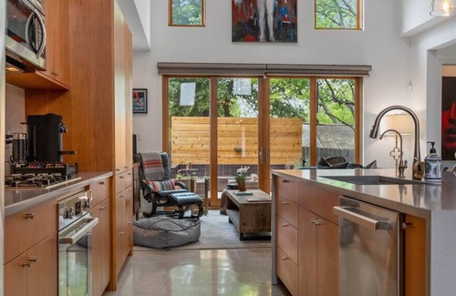 Alamo Heights House | The CasArte Summary:
