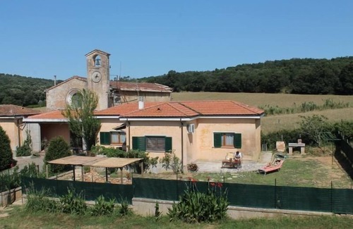 Montorsaio Apartment | The 'Casina della Sughera' estate