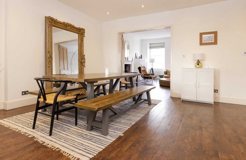 Old Town Apartment | The Castle Duplex - 5 bed Old Town Home