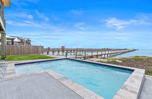 Rockport House | The Cat's Meow