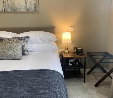 Strabane Hotel | The Cedar Country Hotel