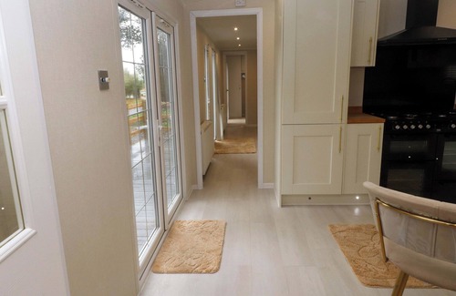 Chwilog Cottage | THE CHALET AT TYN LON, pet friendly, with a garden in Chwilog