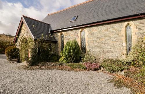 Dol-y-Gaer House | The Chapel