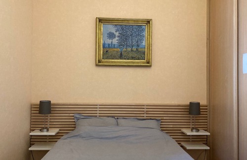 Thoiry House | The charm of a large house in an old barn