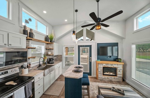 Fredericksburg Cottage | The Charming Chayil Cottage - 046