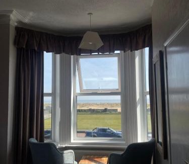 Great Yarmouth House | The Chateau by MPH Holidays