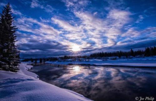 College House | The Chena River House North Suite