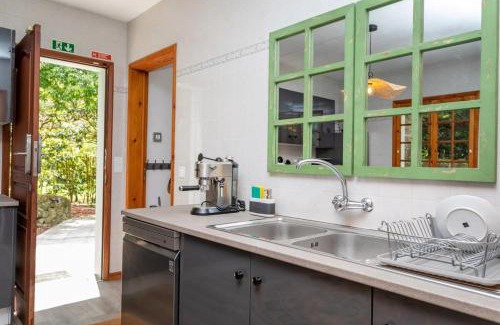 Fenais da Luz House | The Chestnut Garden - Farm House