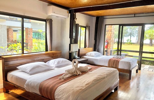 Thung Wa Hotel | The Chevalley beach resort