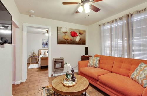 Esplanade Ridge House | The CHILL SPOT, home minutes from FQ & City Park