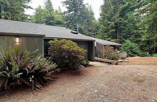 Crescent City House | The Choli House - Escape Near River & Coast