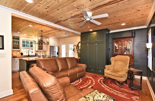 Cherry Street Cottage | The Christmas Tree House