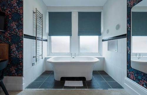Southsea Hotel | The Clarence Boutique Rooms