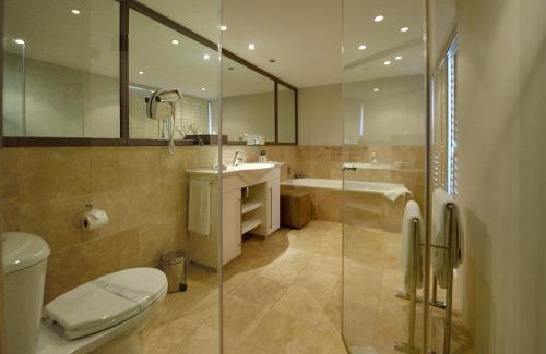 Bantry Bay Hotel | The Clarendon - Bantry Bay