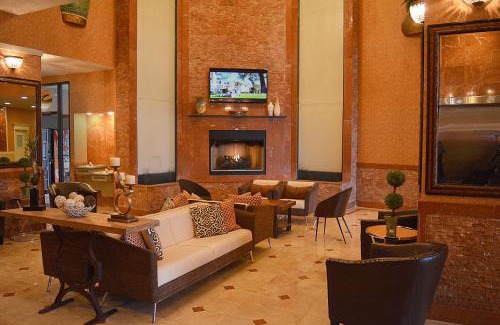 Essington Hotel | The Clarion Hotel Philadelphia Airport