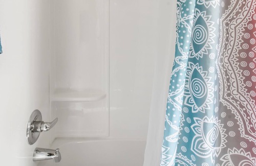 Tyrone House | The Claw - An Irvie Home